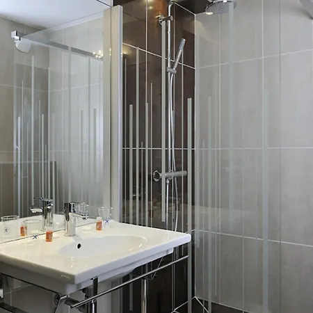 Hotel Le Nautic 3*