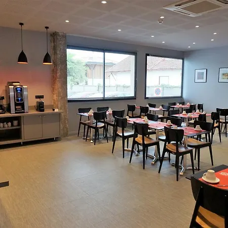 Hotel Le Nautic 3*
