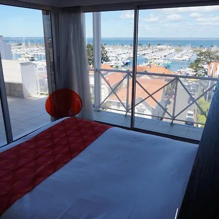 Le Nautic Αρασόν